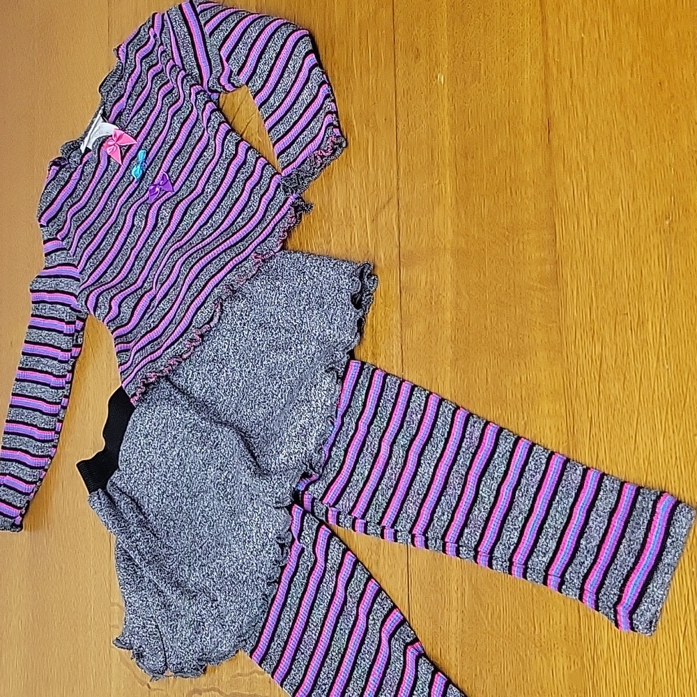 Kids On The Go Size 2T Striped 2 Piece Outfit